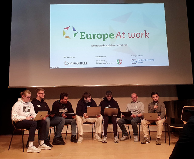 Schülergruppe bei Europe at Work-Veranstaltung