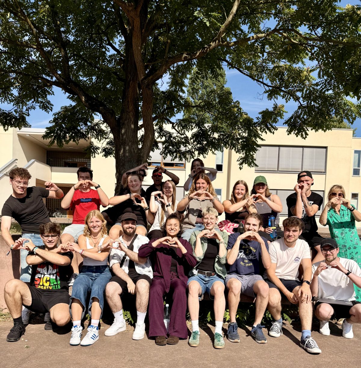 Gruppenbild zum Beitrag "Unser Haus Europa"